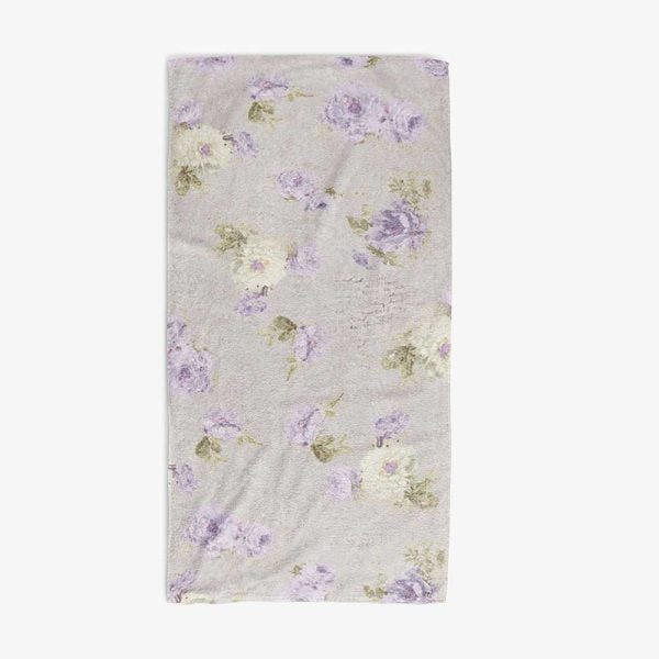 Gray Bath Towel With Shabby Chic Style lavender Purple Blurred Rose Floral Pattern