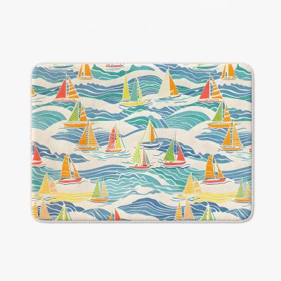 non-slip microfiber bath mat with beach-themed blue and yellow sailboats
